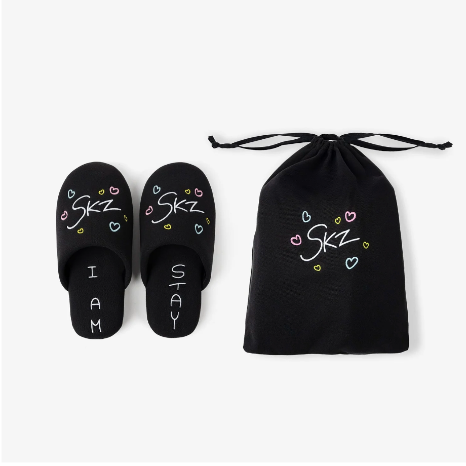 STRAY KIDS WORLD TOUR [DOMINATE JAPAN] OFFICIAL MD - 21. ROOM SHOES WITH POUCH (HAN) (PRE-ORDER)