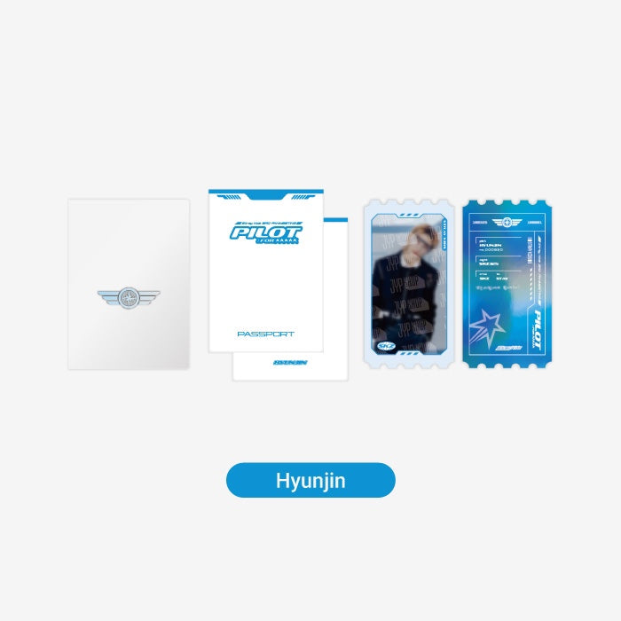 STRAY KIDS 3RD FANMEETING ‘PILOT : FOR ★★★★★’ OFFICIAL MD - 01. PASSPORT SET